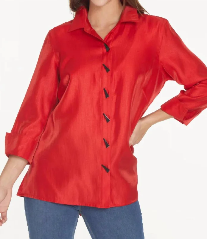 Turn-Up Cuff 3/4 Sleeve Button Front & Back Woven Shirt In Ruby Red